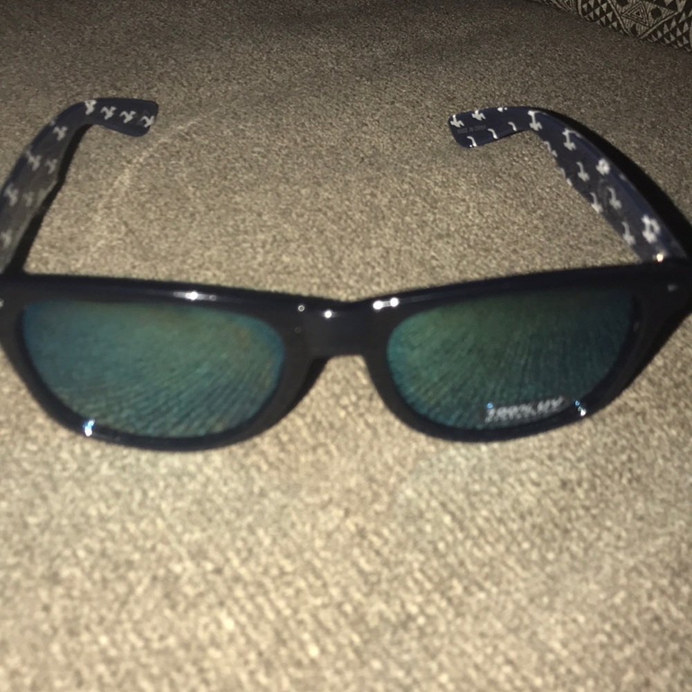 Unisex hollister sunglasses